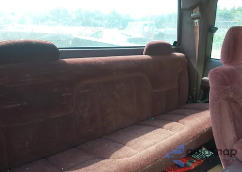 1998 Chevrolet K1500 Fleetside/Silverado Fleetside/Sportside из США, поврежденный, VIN 2GCEK19RXW1242668